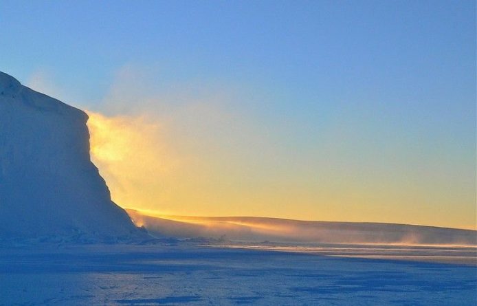 Общество: Температура в Антарктиде поднялась выше 18 градусов тепла