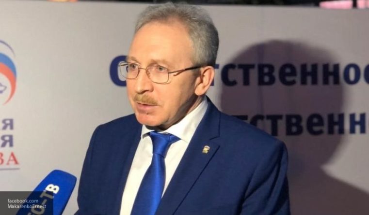Макаренко: Запад развязал информационную войну против РФ на фоне поправок в Конституцию 08022020 Общество: Макаренко: Запад развязал информационную войну против РФ на фоне поправок в Конституцию