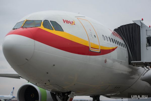 Общество: Большие самолеты перевозят 5 пассажиров — почему увольняют пилотов в Китае