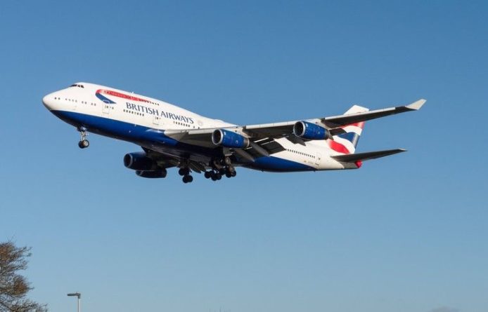Общество: Boeing долетел из Нью-Йорка до Лондона за рекордное время из-за урагана
