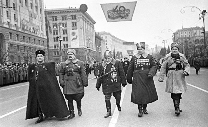 Общество: История или миф: почему Путин цепляется за победу в Великой Отечественной войне (Апостроф, Украина)