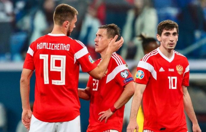 Общество: Сборая России осталась на 38-м месте в рейтинге ФИФА