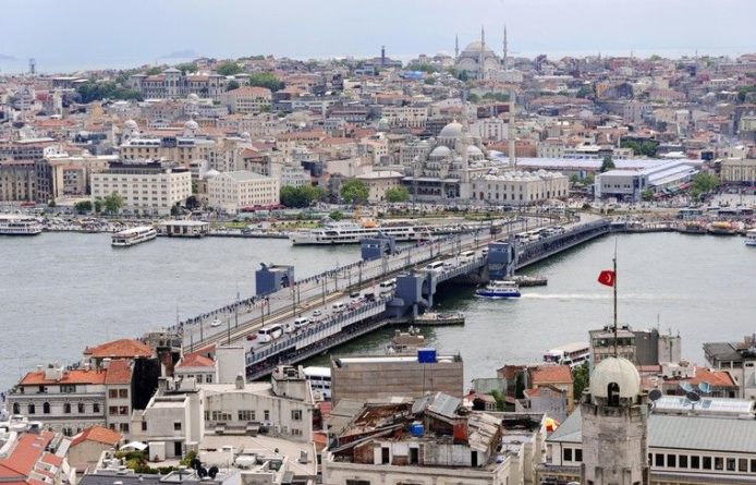 Общество: В Турции упростили визовый режим для граждан шести стран ЕС