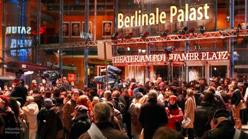 Общество: Юбилейный Берлинский кинофестиваль открывается в Германии
