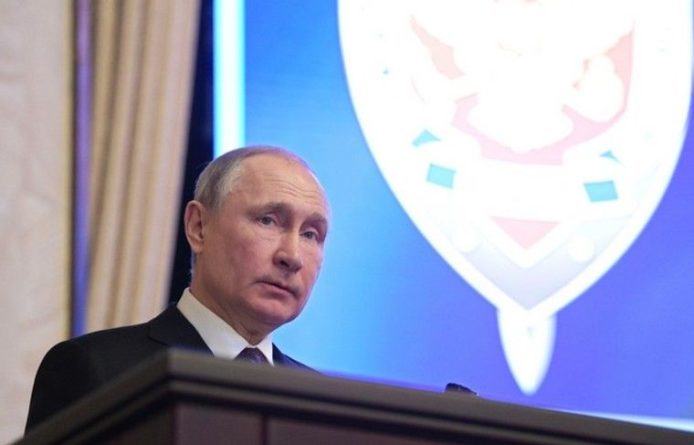 Общество: Владимир Путин стал вторым в мире по уровню уважения