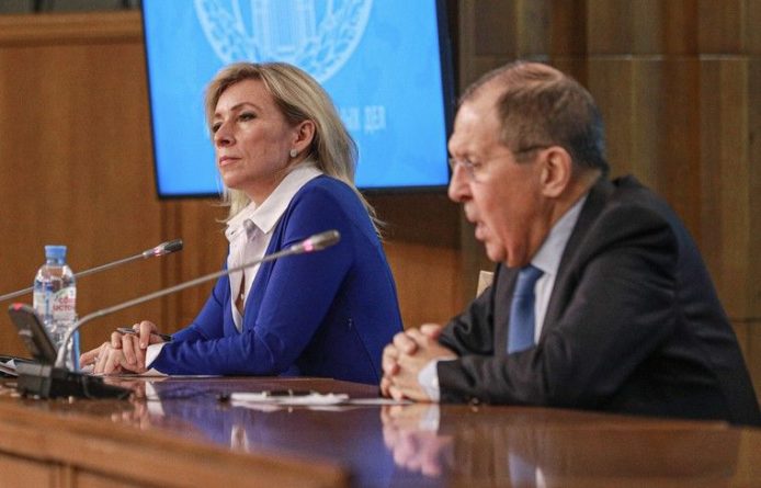 Общество: «Шеф не пострадал»: Захарова рассказала о «нападении» журналисток из Грузии