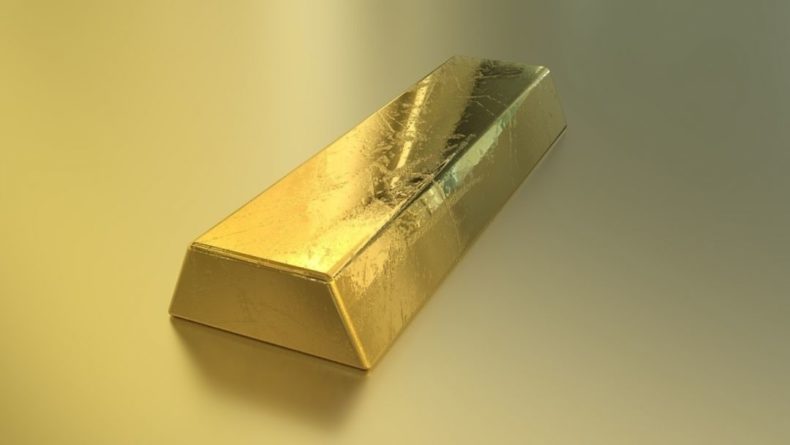 Общество: РФ инвестировала миллиарды в золото, стоимость которого побила рекорды