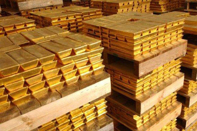 Общество: Зачем Британия скупила более сотни тонн золота у России — экономист