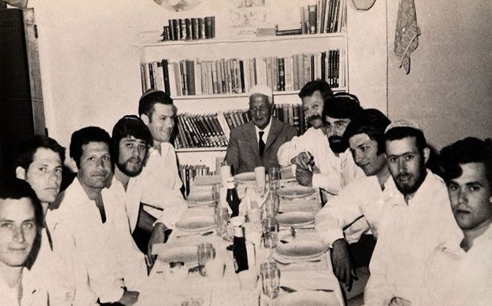 Как израильские военные в египетском плену «Хоббита» на иврит перевели 02032020 Общество: Как израильские военные в египетском плену «Хоббита» на иврит перевели