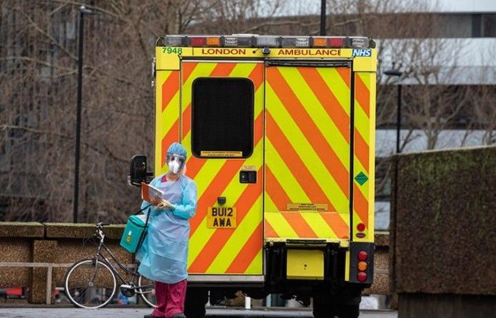 Общество: Второй пациент с коронавирусом скончался в Великобритании
