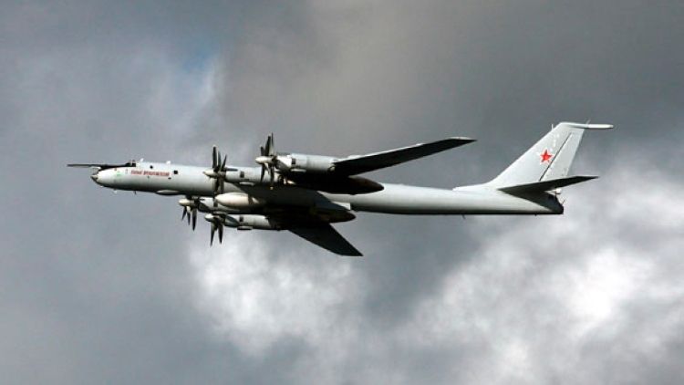 Общество: Полет Ту-142 над Северным Ледовитым океаном попал на видео