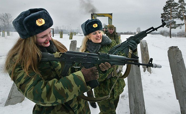 Общество: Daily Mail (Великобритания): полицию и армию Владимира Путина назвали сексистскими и раскритиковали за проведение «нелепых» конкурсов красоты