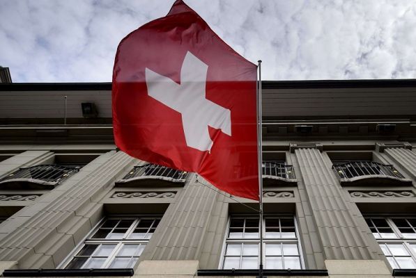 Общество: В чем основа швейцарского богатства? Израиль в фокусе