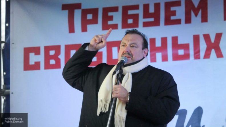 Общество: Гудков пообещал россиянам "похмелье и обнищание" после падения цен на нефть