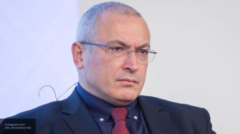 Общество: Клинцевич: Ходорковский чудом избежал обвинений из-за обстоятельств в начале "нулевых"