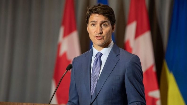 Общество: Премьер Канады Трюдо помещен под карантин из-за симптомов коронавируса у жены