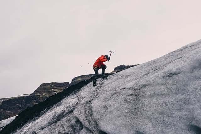 Общество: Альпинист сорвался с горы, пролетел 180 метров и выжил - Cursorinfo: главные новости Израиля
