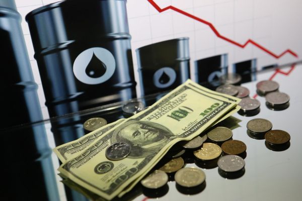 Общество: Доллар преодолел 80-рублёвый рубеж. Нефть упала до $ 25,98 за баррель