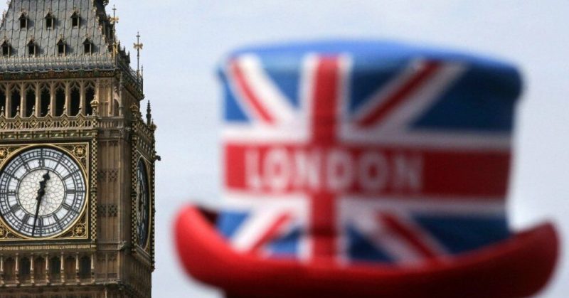 Общество: Мэр Лондона призвал не ездить в общественном транспорте из-за коронавируса