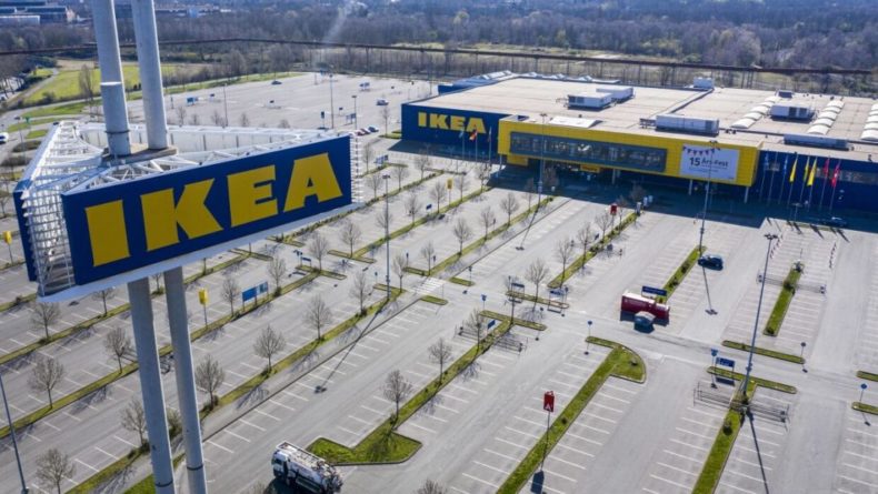Общество: IKEA закрывает магазины по всему миру из-за пандемии коронавируса