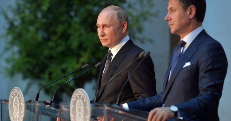 Общество: Путин обсудил с премьером Италии борьбу с коронавирусом
