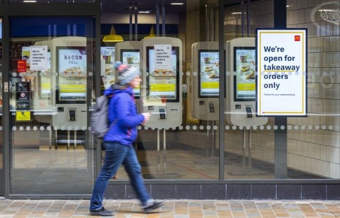 Общество: McDonald’s закроет рестораны в Ирландии и Великобритании и раздаст еду