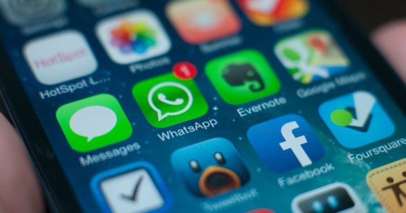 Общество: Через WhatsApp распространяется фейк о вирусе, заражающем телефоны