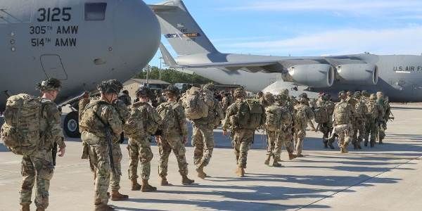 Общество: Ракетный удар в Багдаде: военных США «провожают» из Ирака