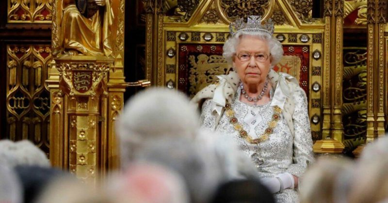 Общество: Коронавирус: королева Елизавета II призовет британцев к самодисциплине и решимости