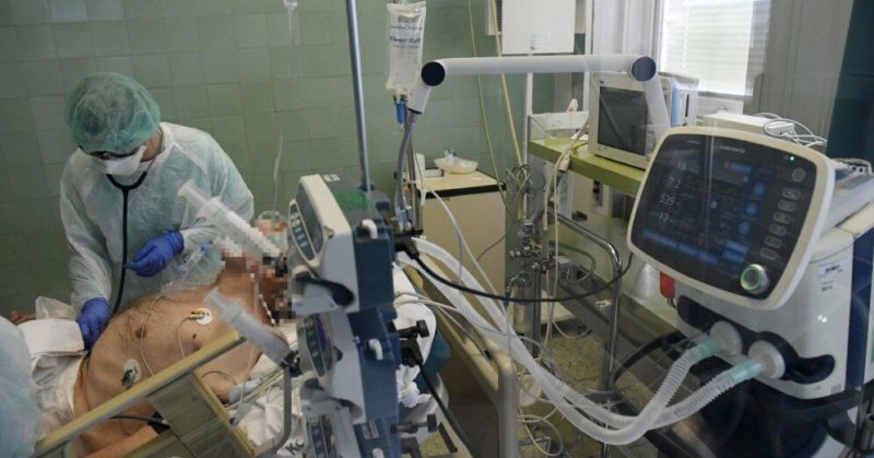 "Я отключаю ИВЛ безнадежным больным и даю им умереть спокойно": исповедь медсестры 17042020 Общество: "Я отключаю ИВЛ безнадежным больным и даю им умереть спокойно": исповедь медсестры