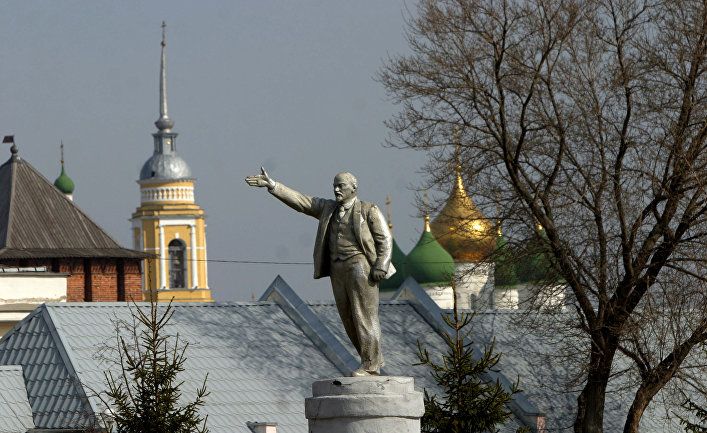 Общество: Gazeta Wyborcza (Польша): Ленин для россиян — это супергерой, памятник ему стоит даже в Антарктиде