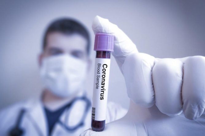 Общество: Власти Великобритании начнут массовое производство вакцины от коронавируса, не прошедшей клинические испытания