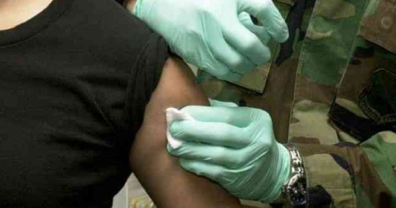 Общество: Парламент Дании принял закон о насильственной вакцинации против коронавируса