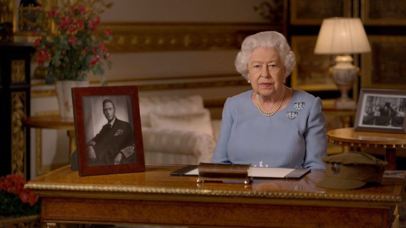 Общество: Никогда не отчаивайся: видео мощного обращения Елизаветы II в годовщину окончания войны в Европе