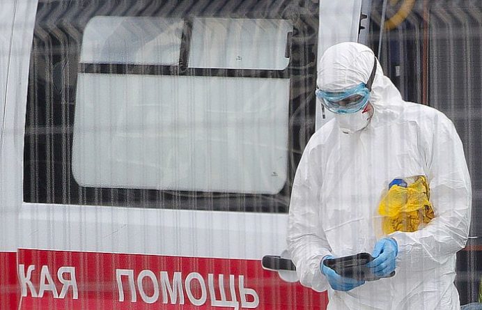 Общество: Нечего даже надеть: медики в России устроили "бунт" из-за коронавируса, видео