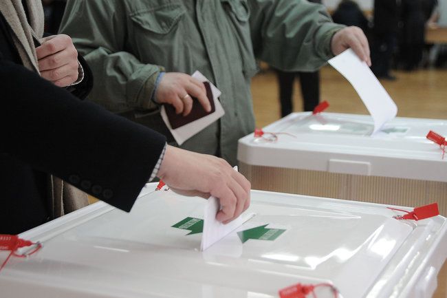 Общество: Политолог объяснил, почему интернет-голосование уничтожит выборы в России