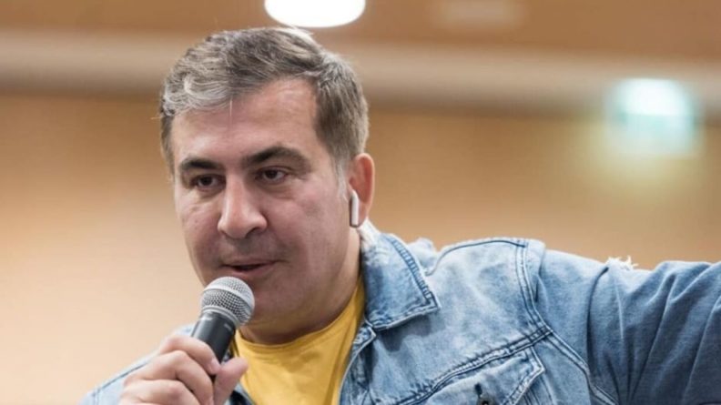 Общество: Саакашвили начал набирать команду реформаторов Украины в Facebook