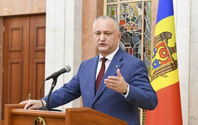 Общество: Президент Молдавии требует оставить русский язык в избирательных бюллетенях