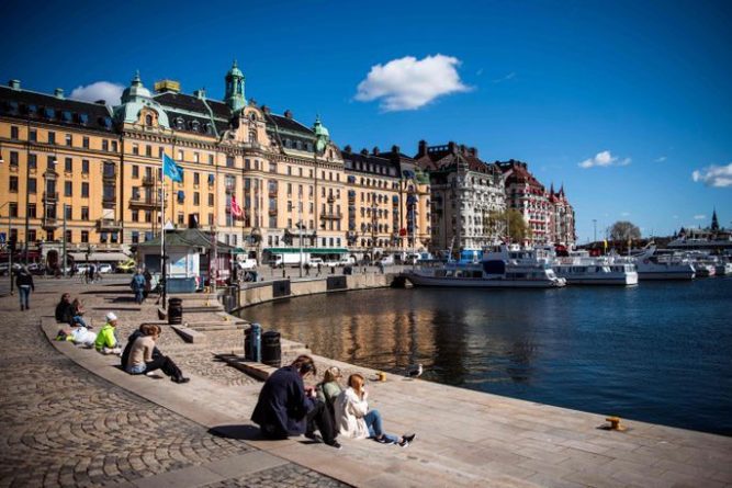 Общество: Reuters: Показатель смертности в апреле в Швеции стал самым высоким для этой страны почти c 1993 года