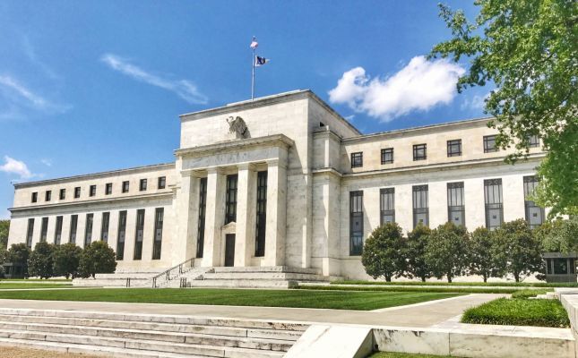 Общество: ФРС подогревает надежды инвесторов : итоги биржевой торговли 19 мая
