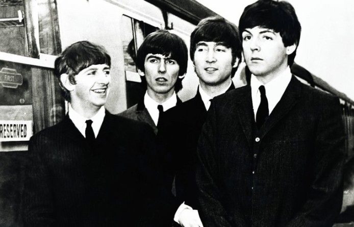Общество: Кассету с невыпущенной песней участников Beatles продали за £10 тысяч
