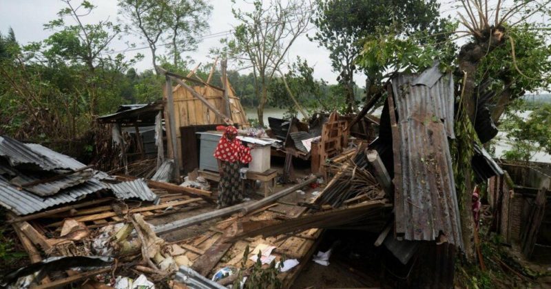 Общество: ФОТО: Ураган "Амфан" опустошил Калькутту и принес много бед Индии и Бангладеш