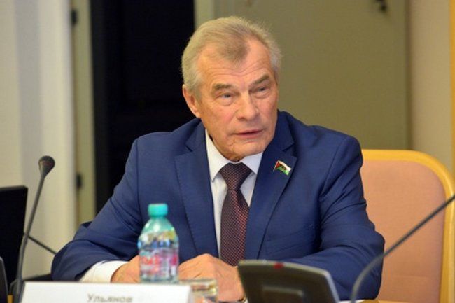 Депутат Владимир Ульянов: «Пусть на себя смотрят. Мы свои проблемы сами решим»
