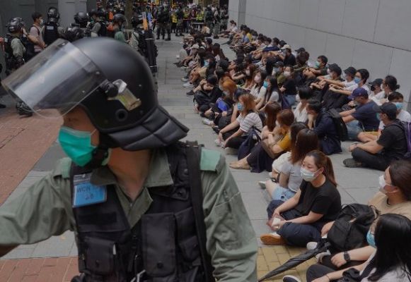 Общество: Гонконг под напряжением: «нулевая терпимость» Китая и «нечто мощное» Трампа