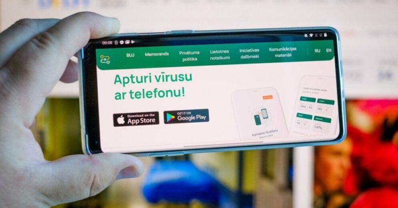 Общество: В Латвии запустили мобильное приложение Apturi Covid: что про него нужно знать?