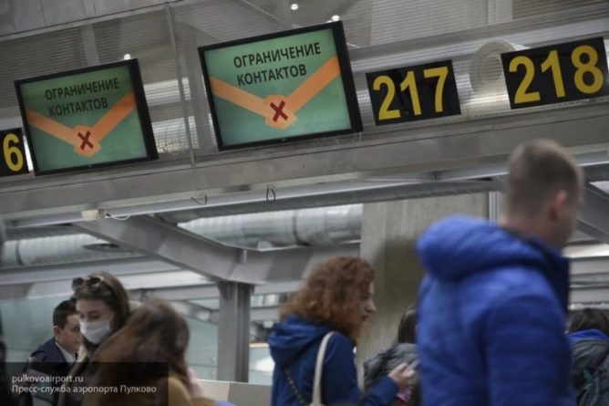 Общество: "Аэрофлот" доставил из Лондона в Петербург 70 российских туристов