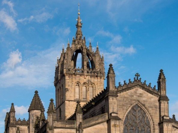 Общество: Древесные кольца пролили свет на историю Эдинбургского собора