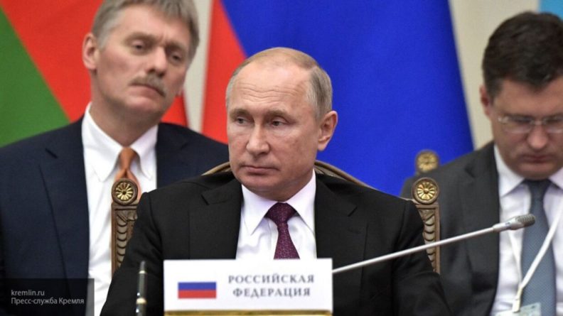 Общество: Песков сообщил, что Путин не примет участия в международном саммите по коронавирусу