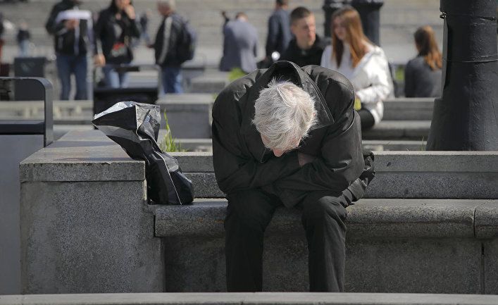 Общество: Не получают и двух тысяч: как Украина обрекает своих пенсионеров на жизнь в нищете (Апостроф, Украина)