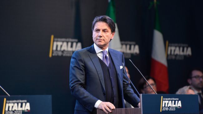Общество: Премьер-министра Италии вызвали на допрос по делу о пандемии